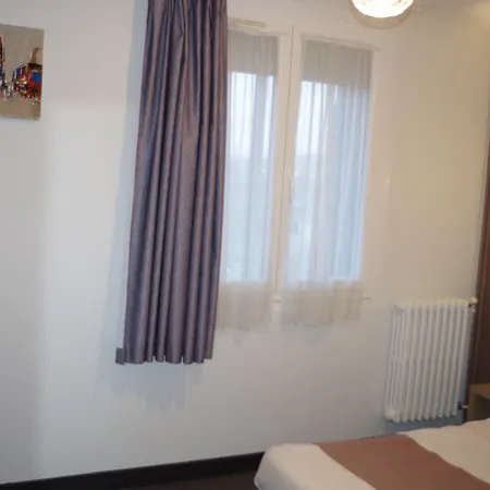 Hotel The Originals Le Savoy Caen